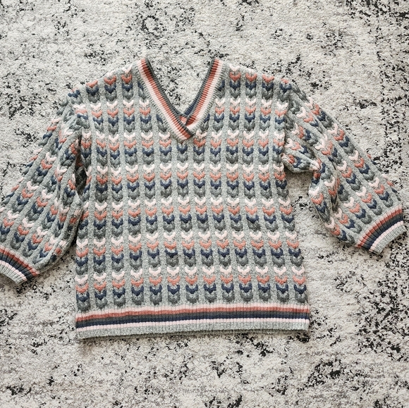 Cottage Core Chunky Woven Sweater Womens Size M Gray Mauve Kerrick Vneck - Picture 7 of 10